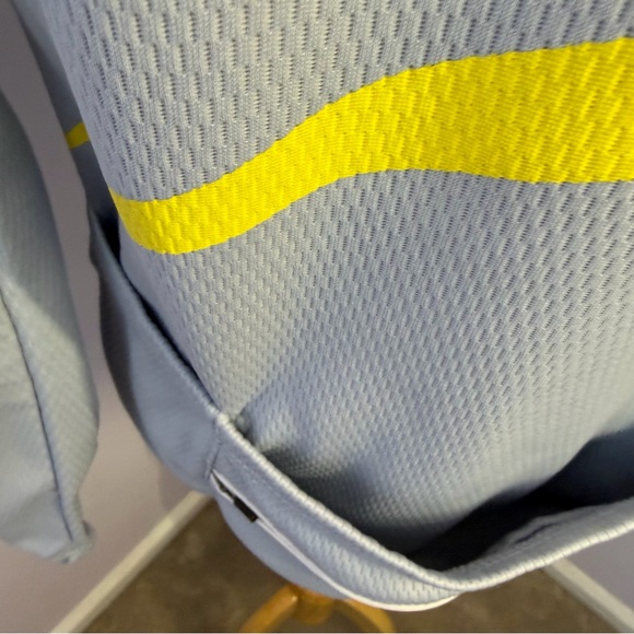 Crane bicycle shirt, size small - Picture 10 of 13